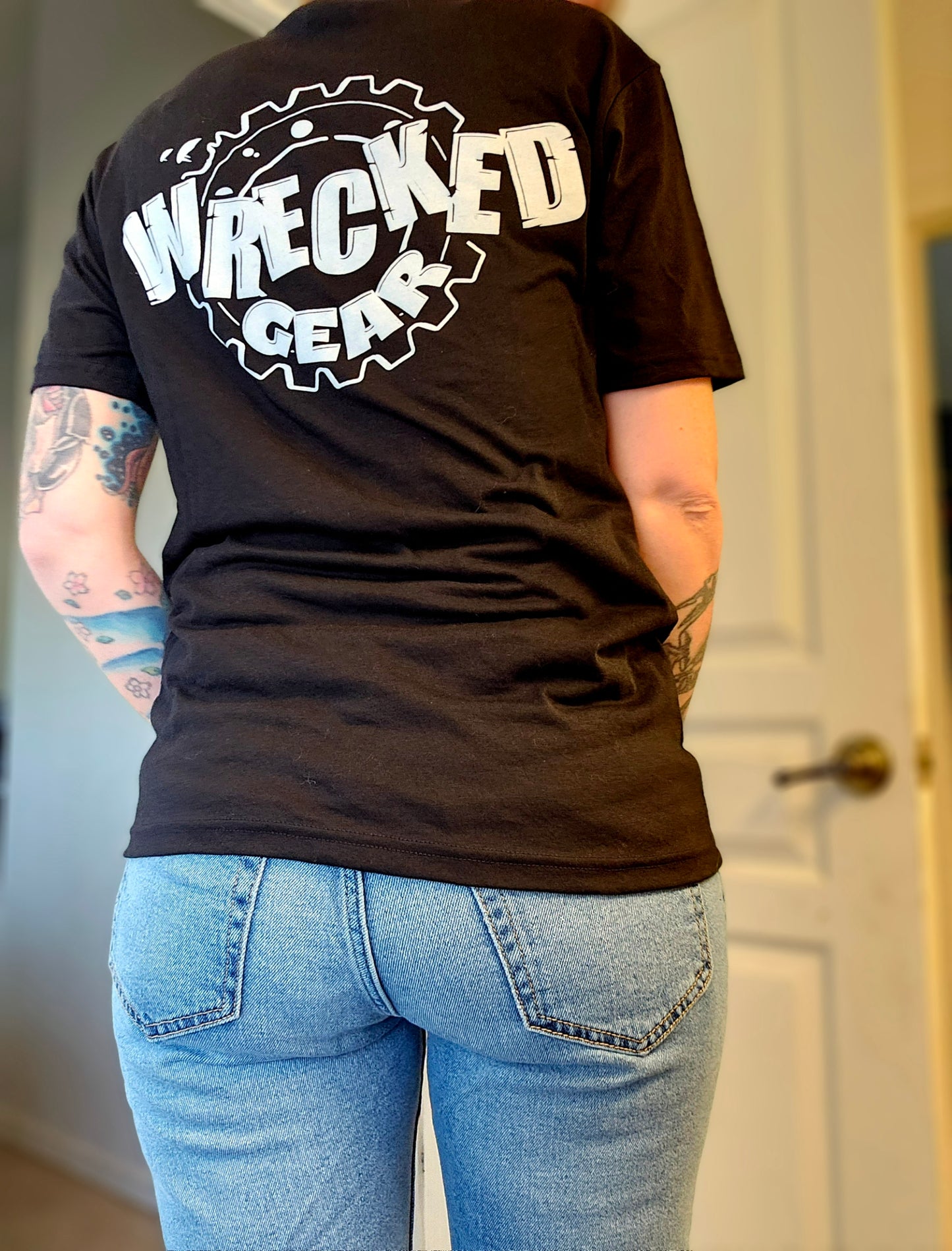 LOGO TEE